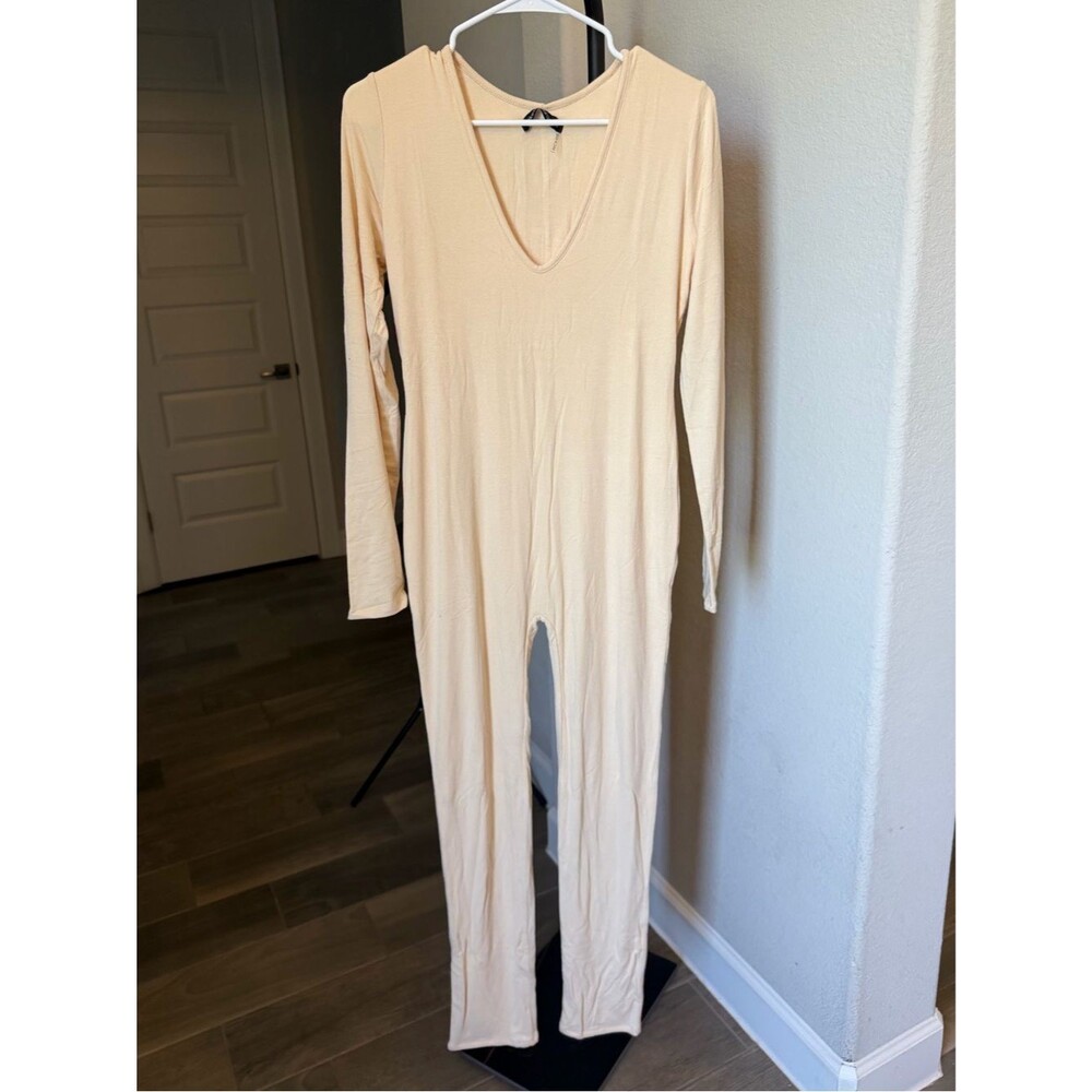 naked wardrobe Cream Long-Sleeve V-Neck Jumpsuit Bodycon XL